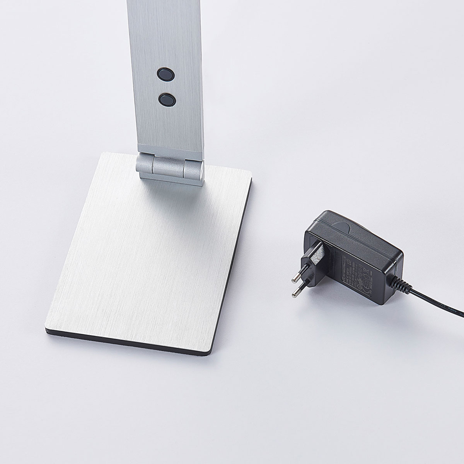 Lucande Alumiininen LED-työpöytälamppu Nicano, Himmennin - Image 7