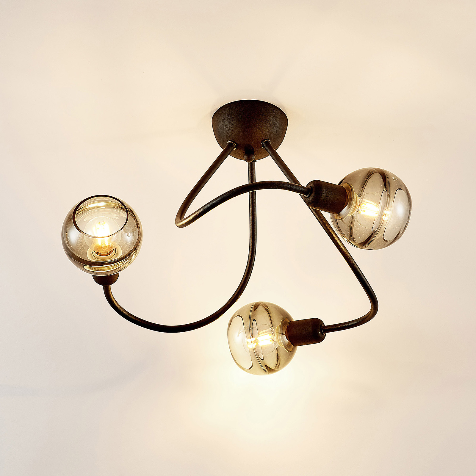 Lucande Ably -kattovalo, Savulasia, 3-lamppuinen - Image 4