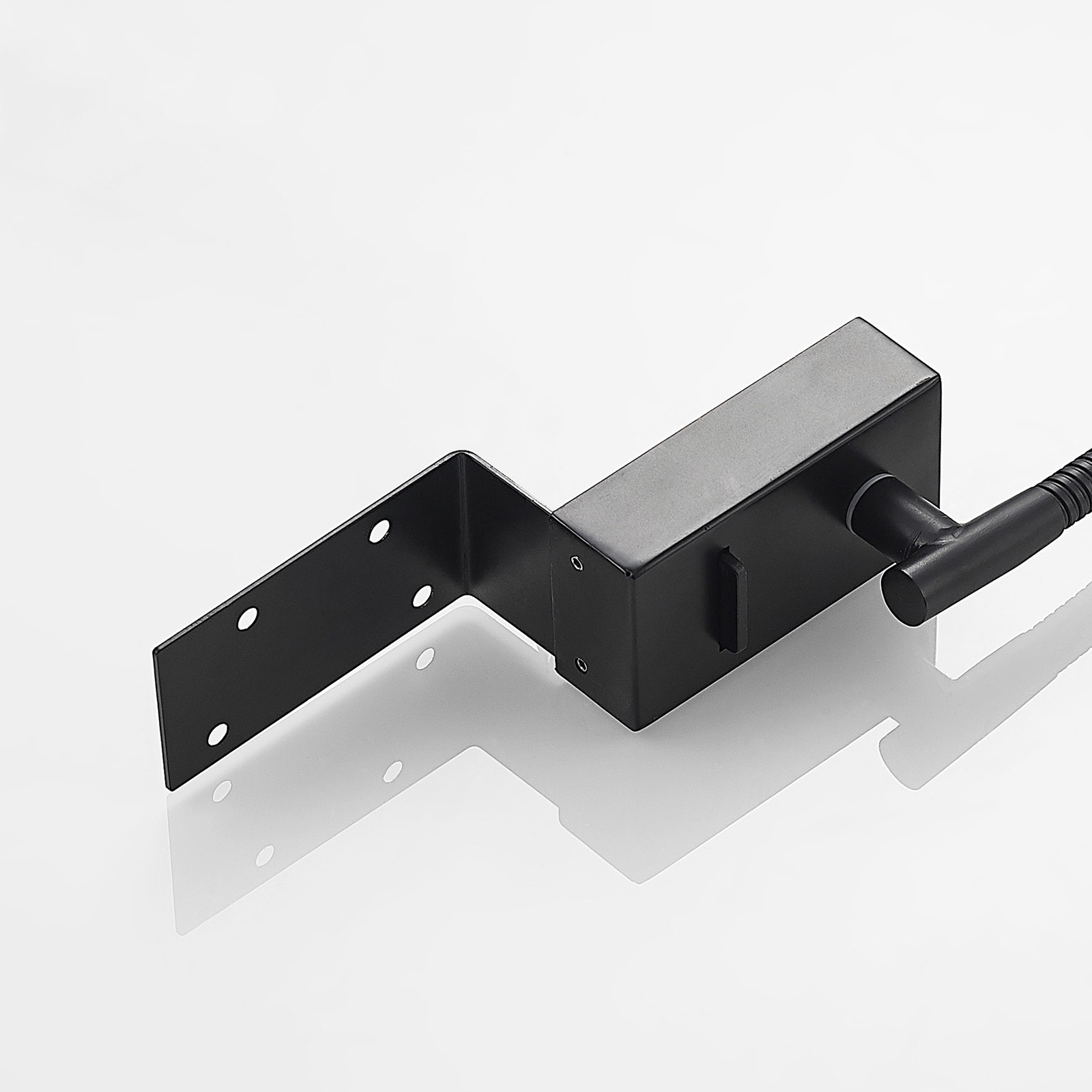 Lucande Anaella -LED-seinävalaisin, Musta, 55 Cm - Image 8