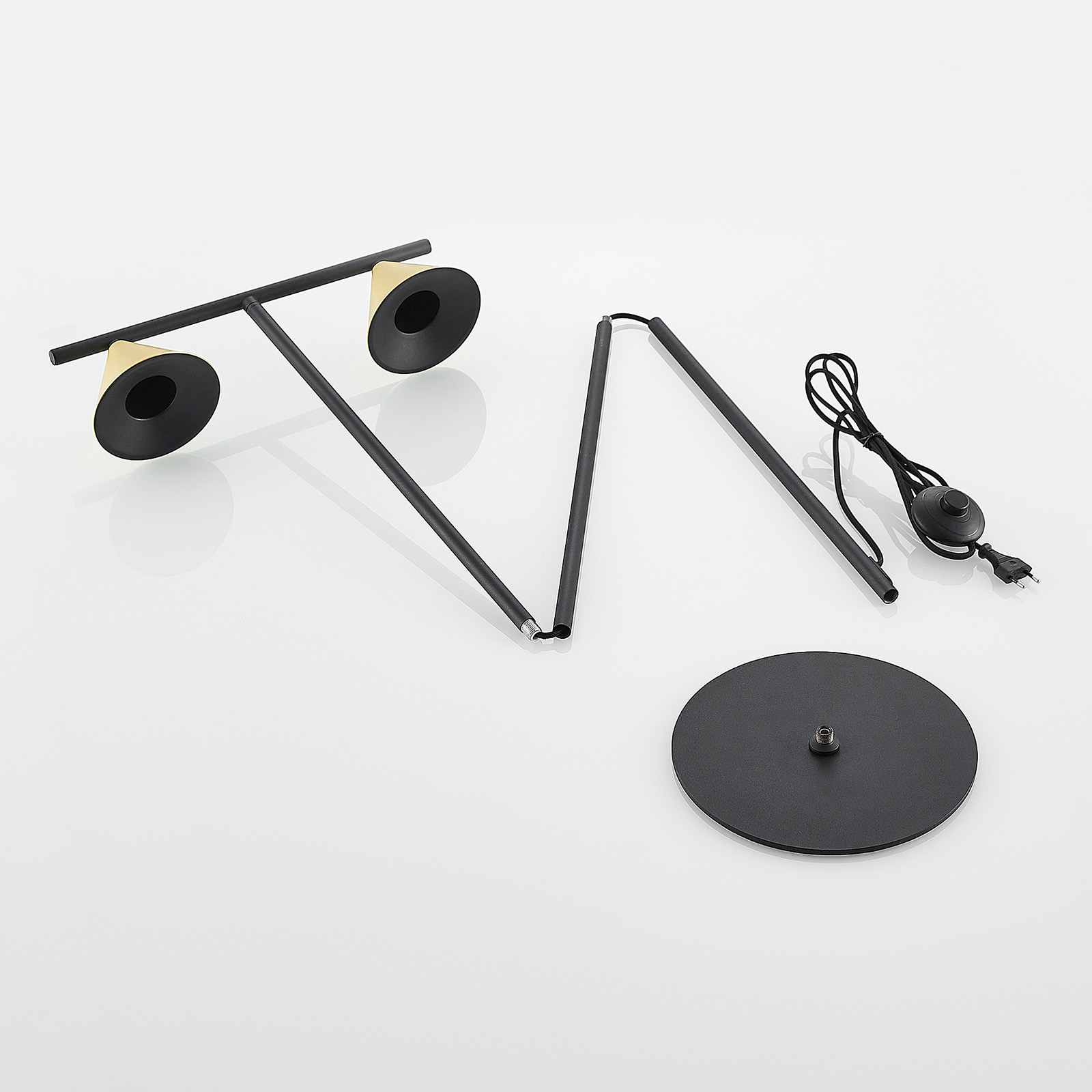 Lucande Kartio -lattiavalo, 2-lamppuinen, Messinki - Image 8