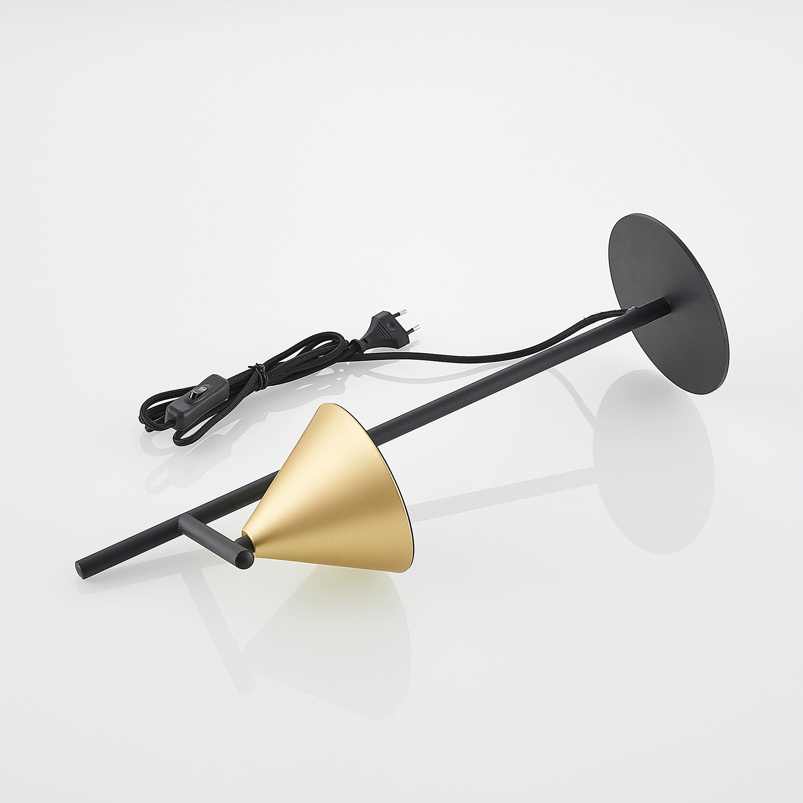 Lucande Kartio -pöytävalaisin, Messinki - Image 8