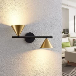 Lucande Kartio -seinälamppu, 2-lamppuinen, Up Down