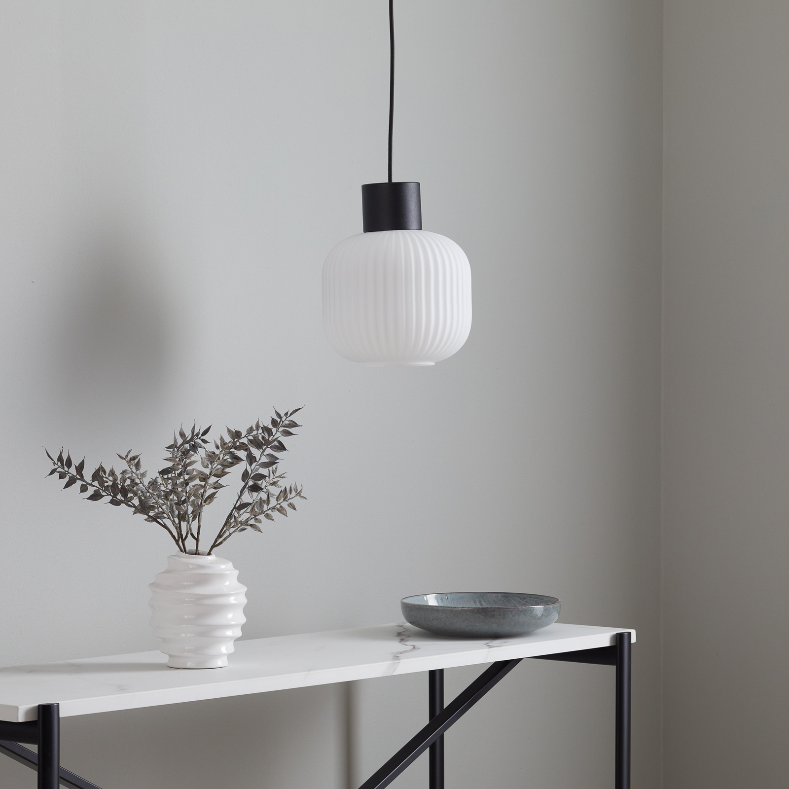 Lucande Lomeris -riippuvalo 1 Lamppu, Valkoinen - Image 2