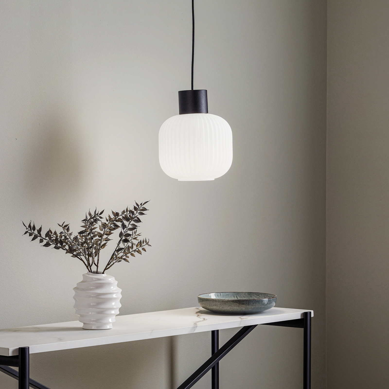 Lucande Lomeris -riippuvalo 1 Lamppu, Valkoinen