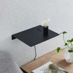 Lucande Malvina -seinälamppu, Taso, USB, Musta