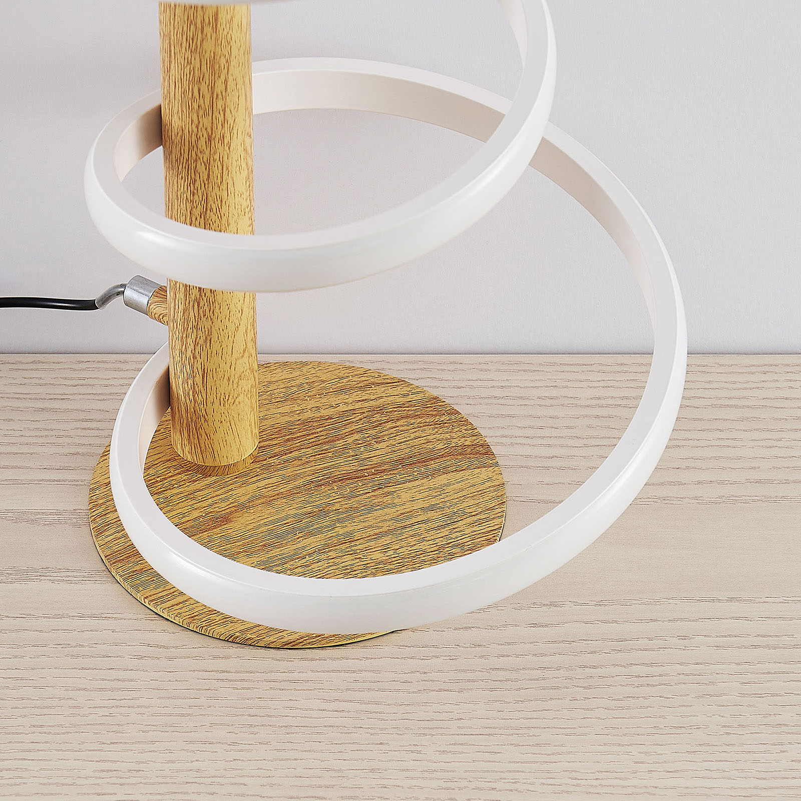 Lucande Milora -LED-pöytävalaisin, Tammi - Image 3