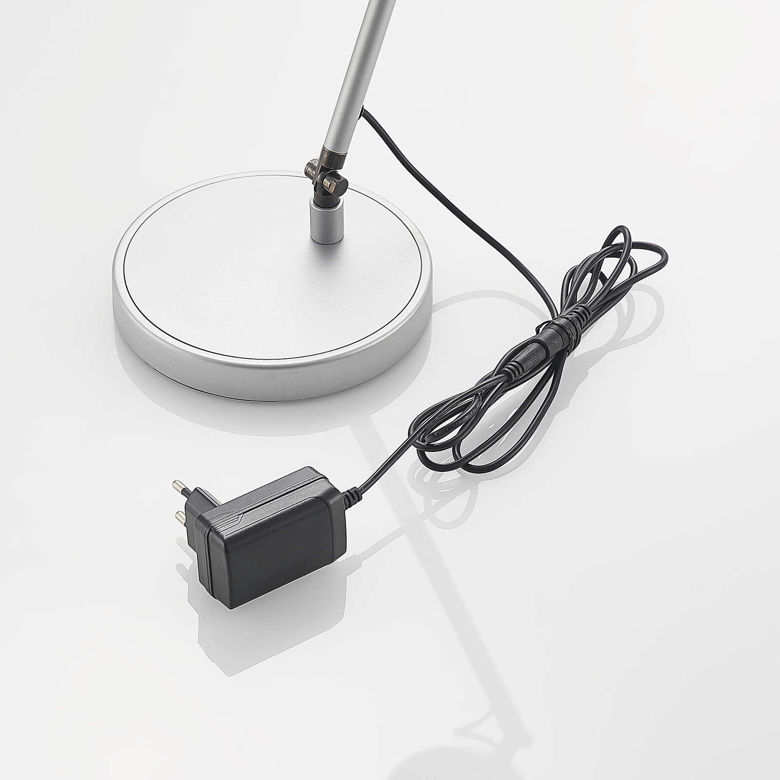 Lucande Vilana -LED-työpöytävalaisin, Hopea - Image 8