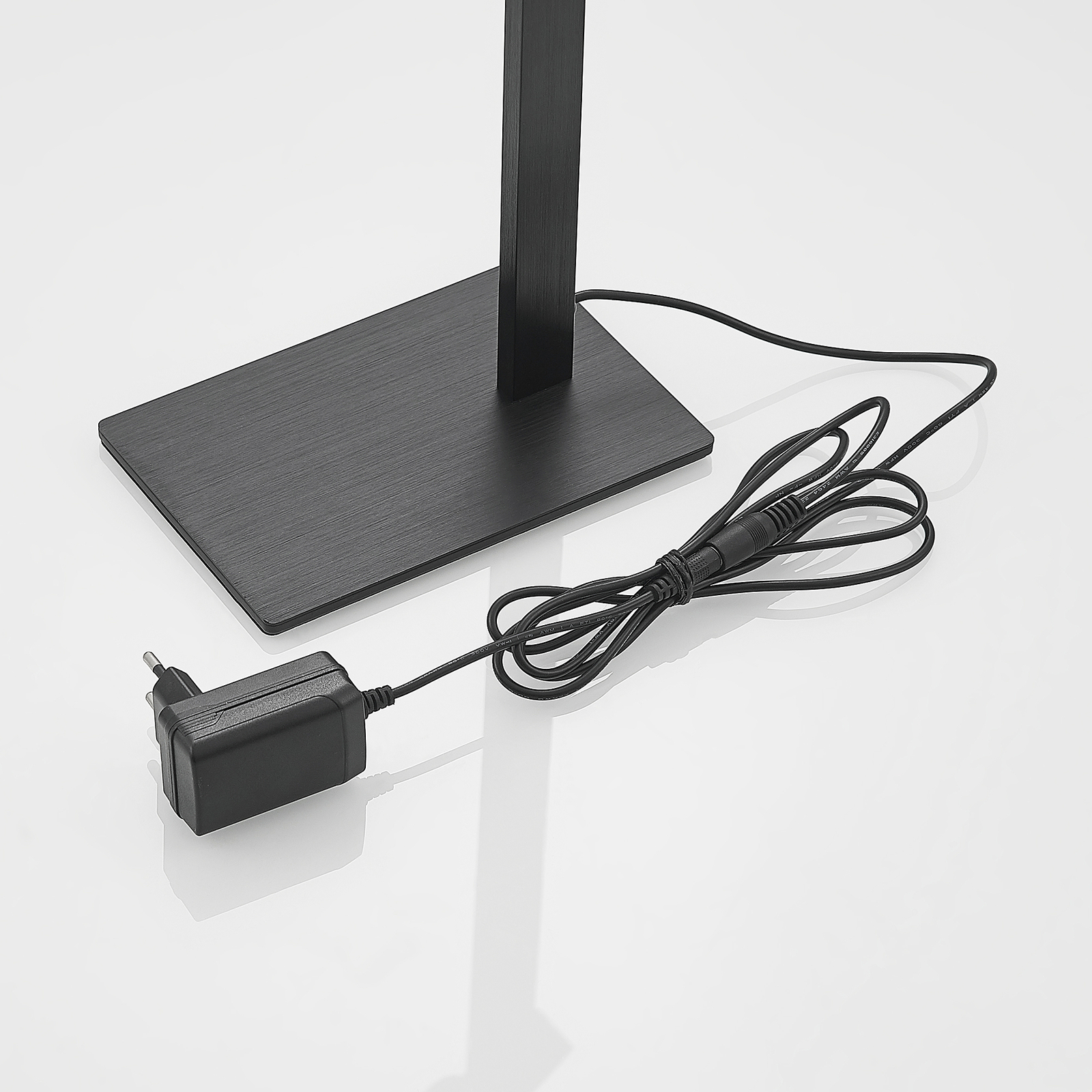 Lucande Wasko -LED-pöytälamppu - Image 8