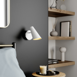 Lucande Wibke -seinävalaisin, Valkoinen