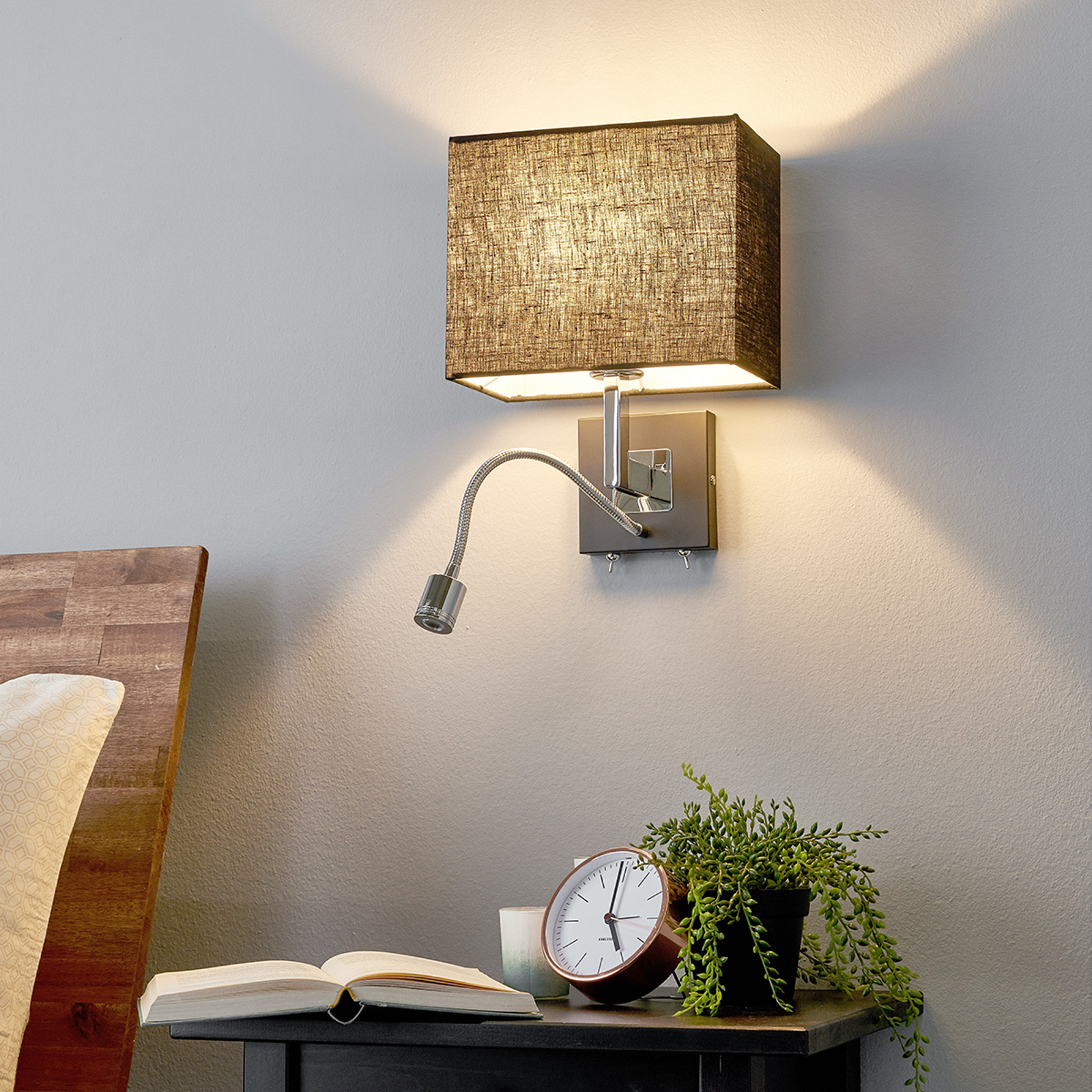 Lucande Musta Seinävalaisin Rebekka LED-lukuvarrella - Image 2