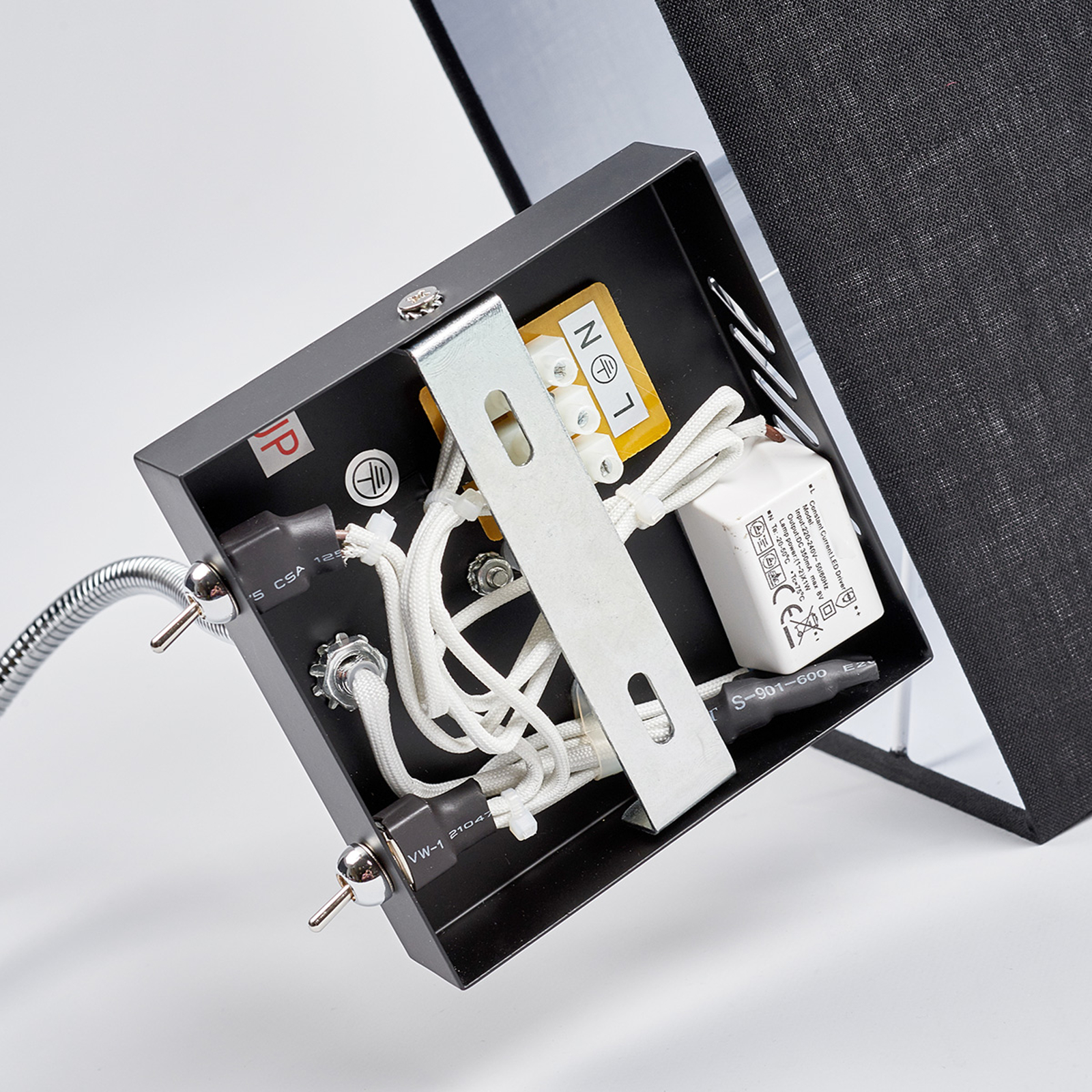 Lucande Musta Seinävalaisin Rebekka LED-lukuvarrella - Image 8